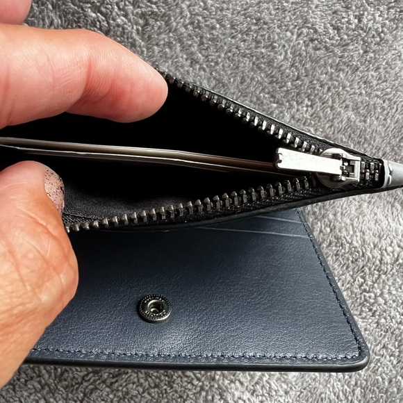 Coach NWT coin and card wallet. - Picture 3 of 5